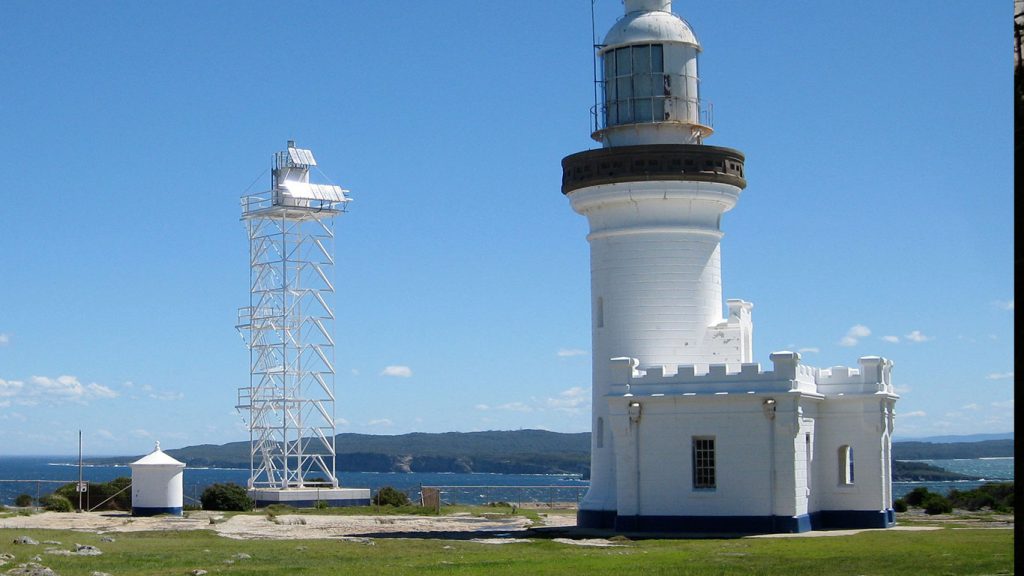 Point-Perpendicular-Lighthouse